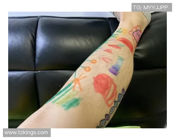 足球明星独特花腿纹身揭秘展现个性与风格的艺术之旅 足球明星独特花腿纹身揭秘展现个性与风格的艺术之旅